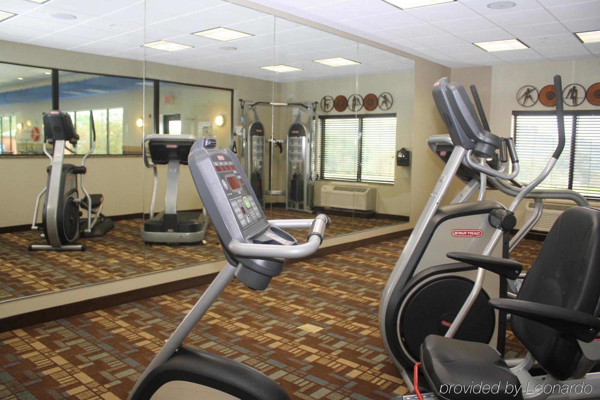 Holiday Inn Express & Suites Fairmont By Ihg Fasilitas foto